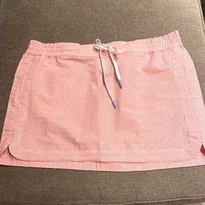 Vineyard vines seersucker skirt XL